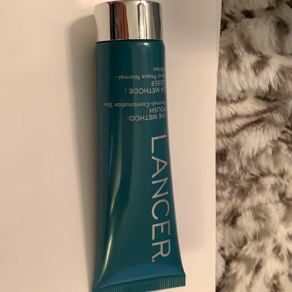 NEW Lancer Method Polish Skin Normal-Comb improves look of fine lines/pores.